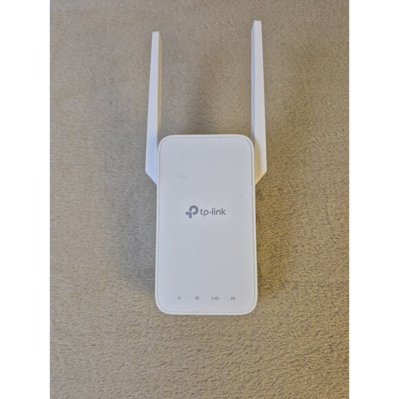 TP-Link AC1200 Wi-Fi Range Extender Model RE315 (White) - Picture 1 of 9